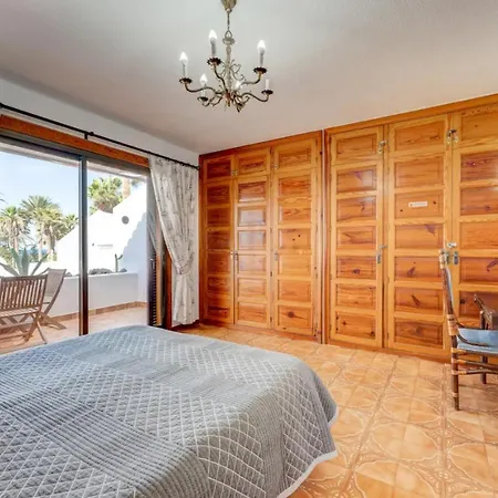 Appartement Lovely House In First Line *